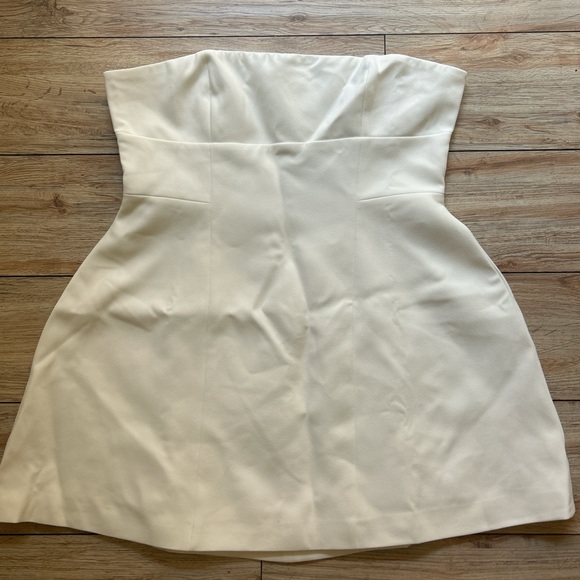 ‼️ SOLD ‼️ Strapless Mini Dress - Ivory - Picture 8 of 12